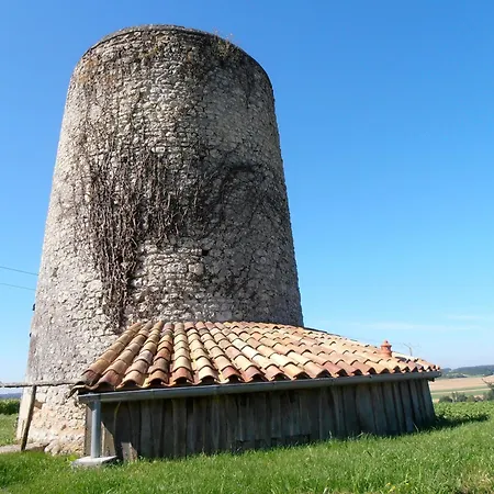 Le Moulin De La Garenne Дом отдыха Vibrac (Charente-Maritime)